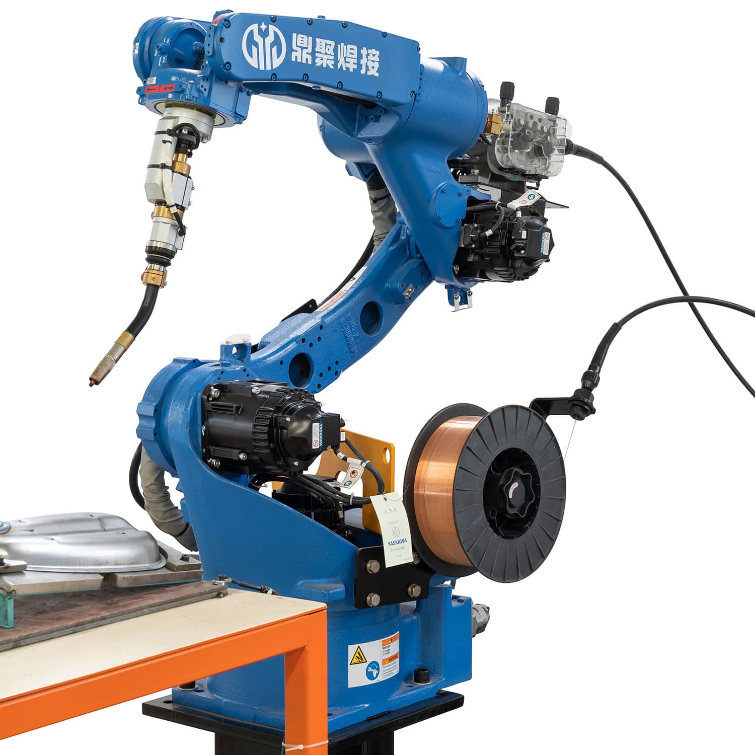 Plne automatické šesťosové zváracie robotické rameno